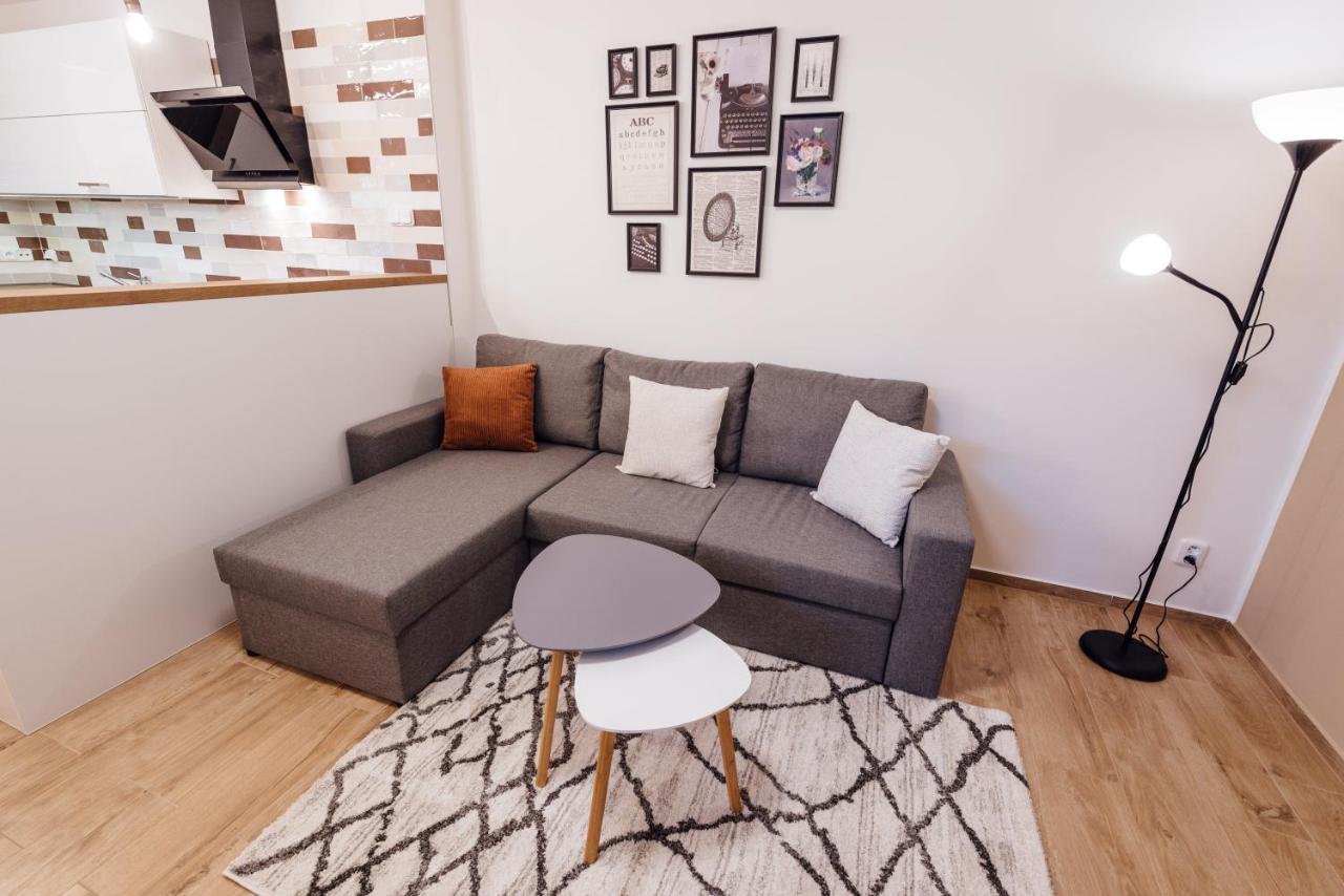 Apartman Pod Borovici Kovalovice Exteriör bild