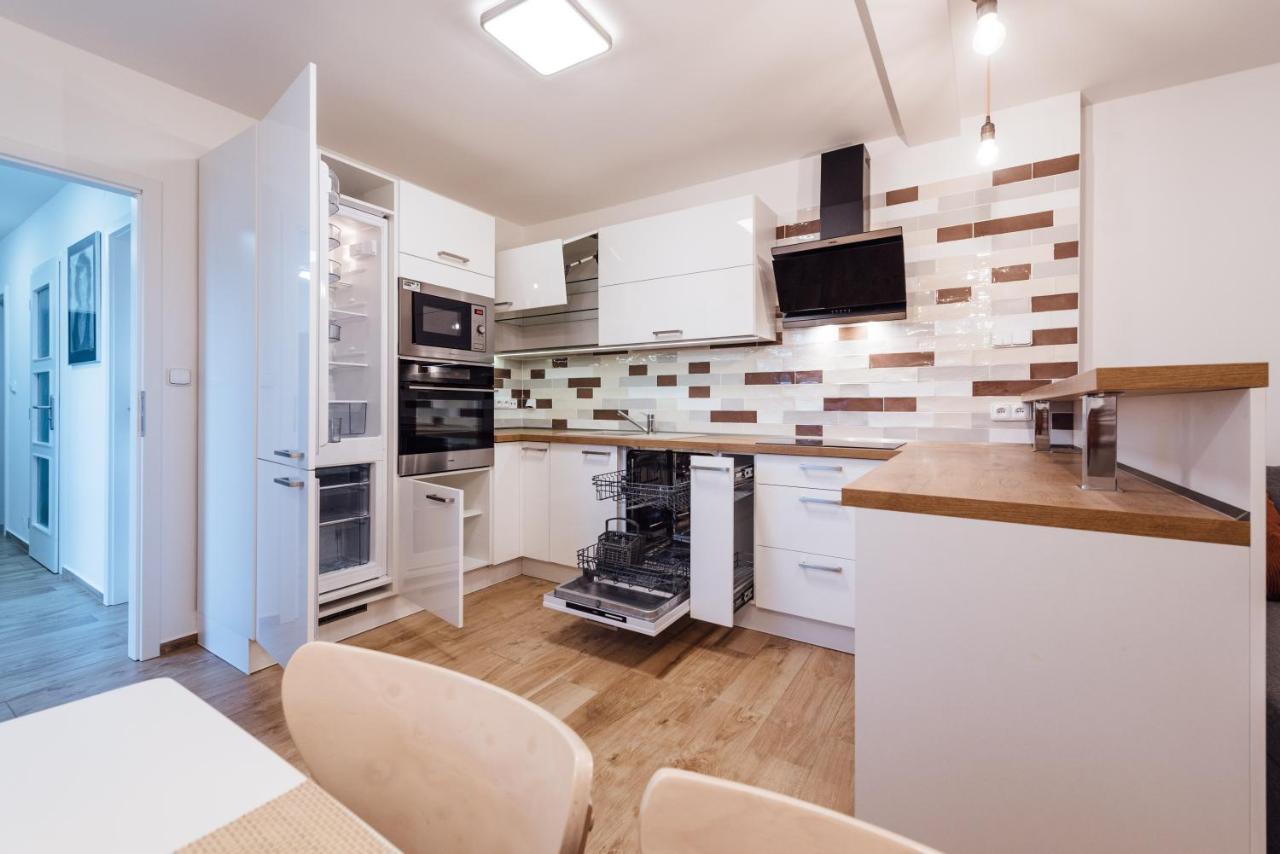 Apartman Pod Borovici Kovalovice Exteriör bild